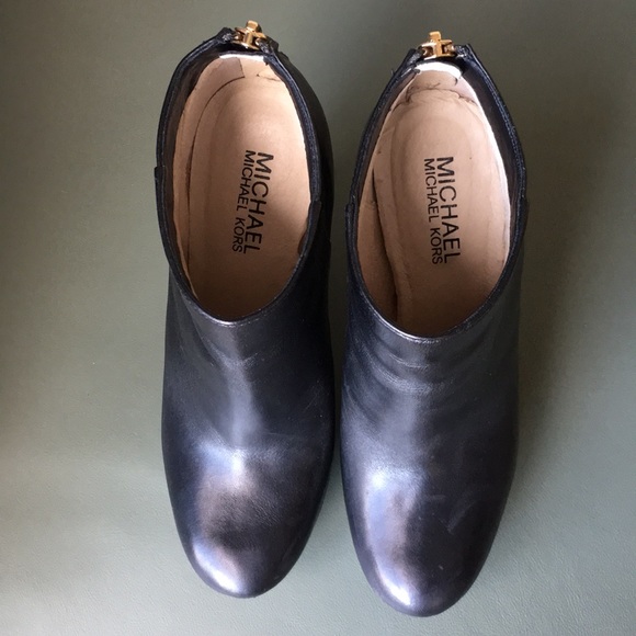 Michael Kors Lesly Bootie Black Leather Size 5 - Picture 6 of 8